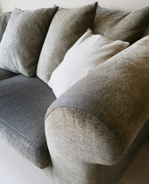 boston-sofa-mia-casanova-miguel-herranz-grey