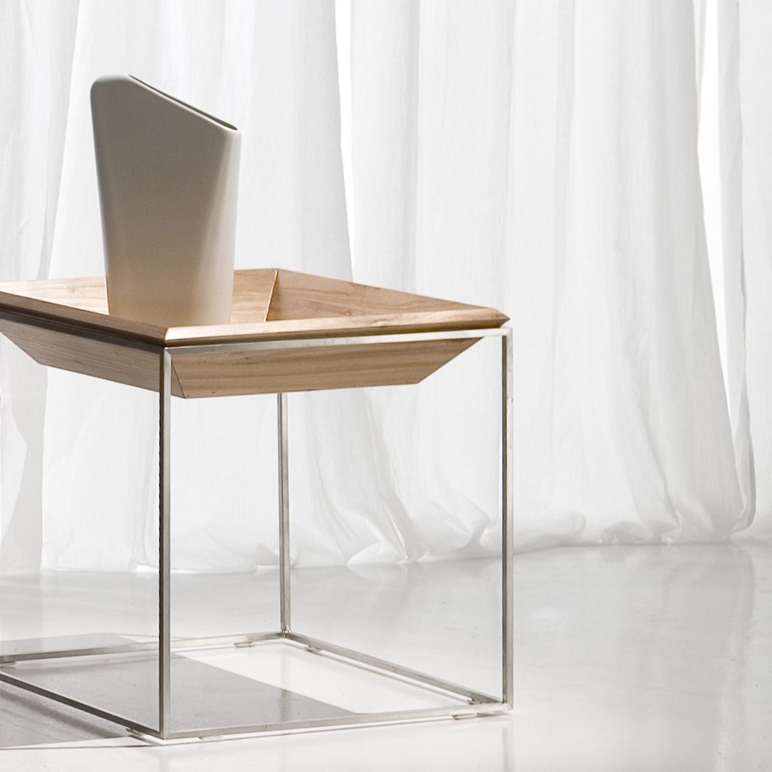 brunch-corner-table-uconcept-miguel-herranz-wooden