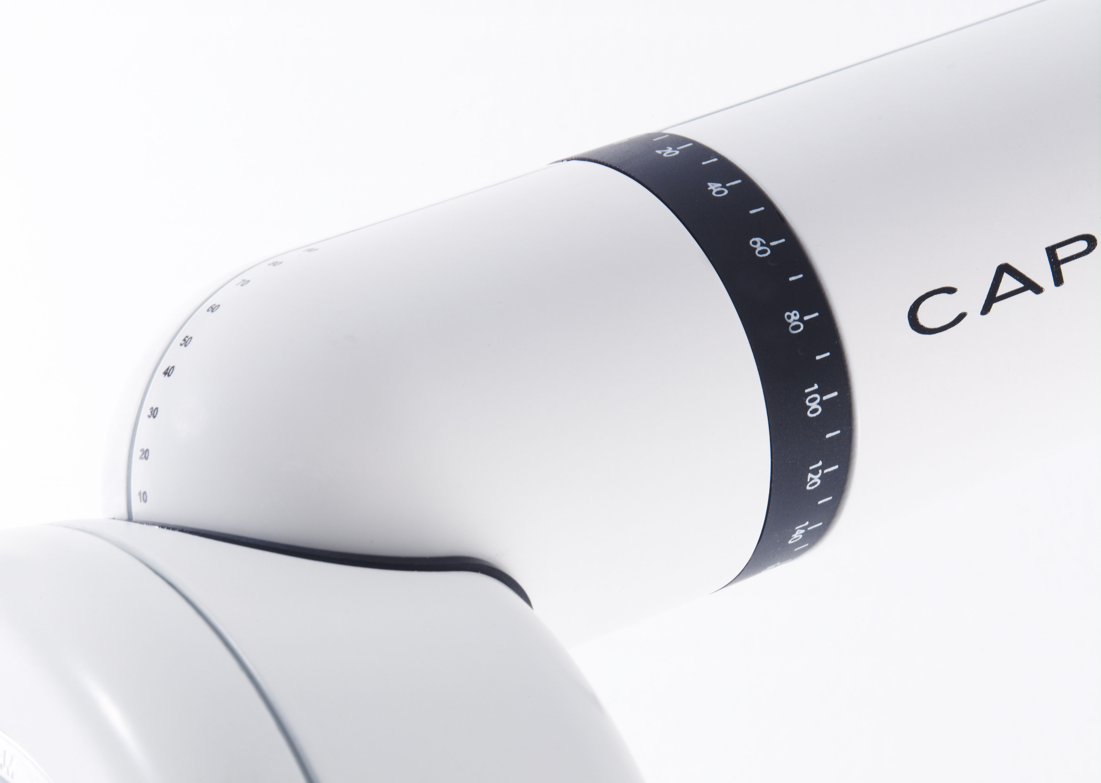 capsule-spot-blux-miguel-herranz-white-detail