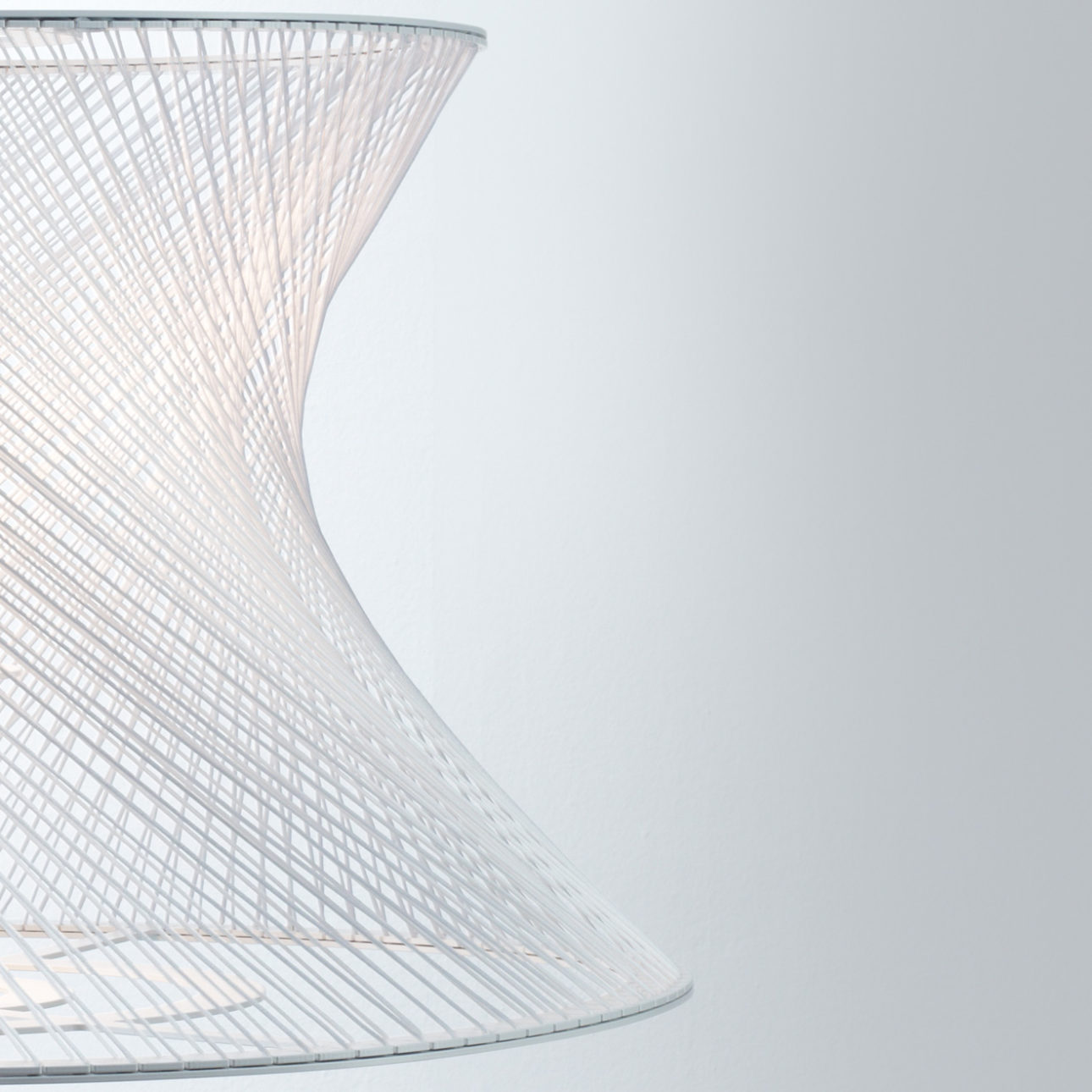 casiopea-ceiling-lamp-uno-design-miguel-herranz-detail-white