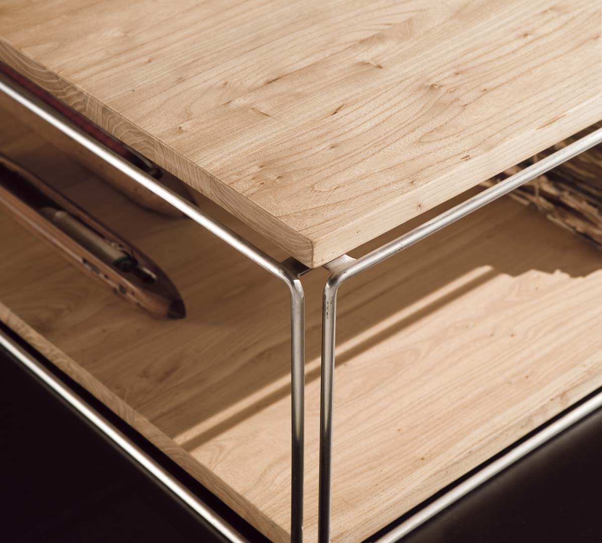 doppia-coffee-table-uconcept-miguel-herranz-detail-wooden