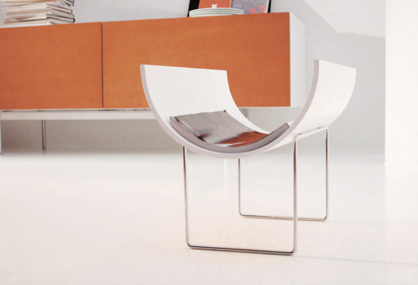 karui-magazine-rack-viccarbe-miguel-herranz-white