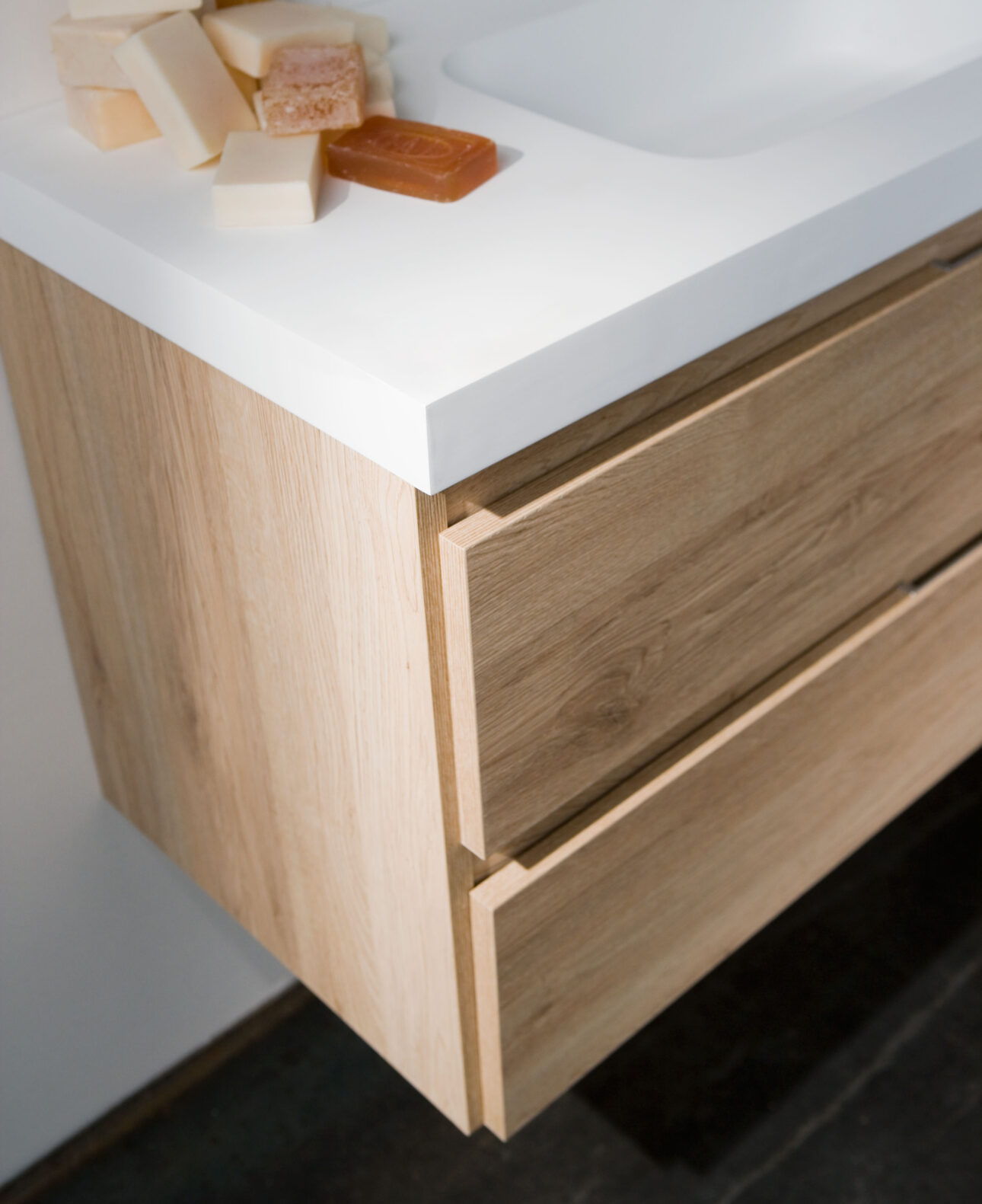 life-banos-10-miguel-herranz-design-bath-furniture-corner