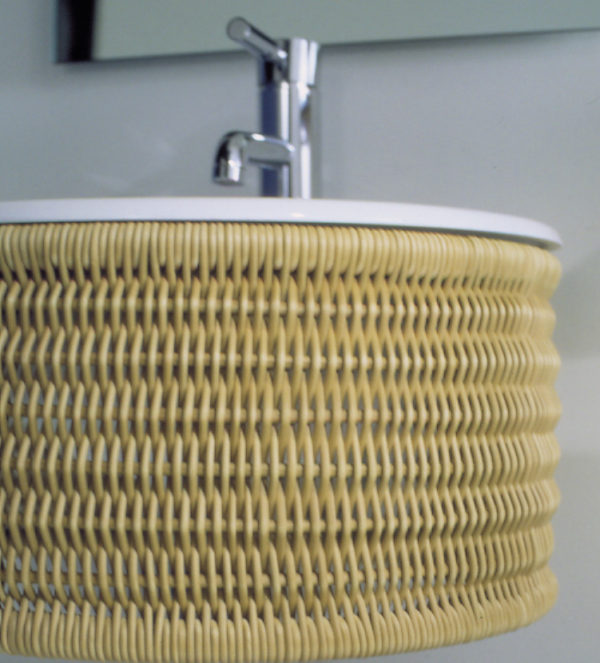 mediterranean-basin-bathroom-novum-miguel-herranz-detail