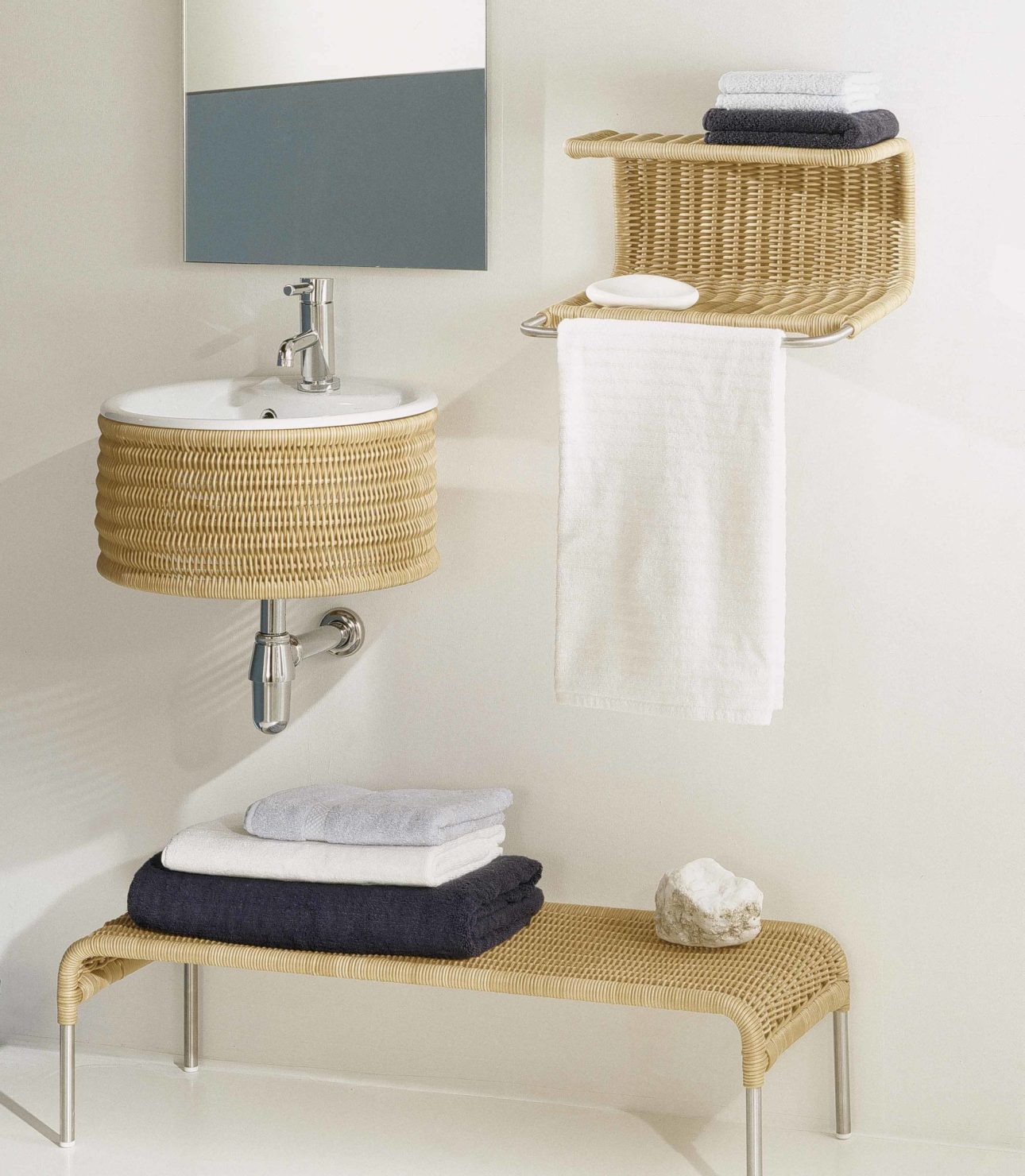 mediterranean-wash-basin-novum-miguel-herranz-wall