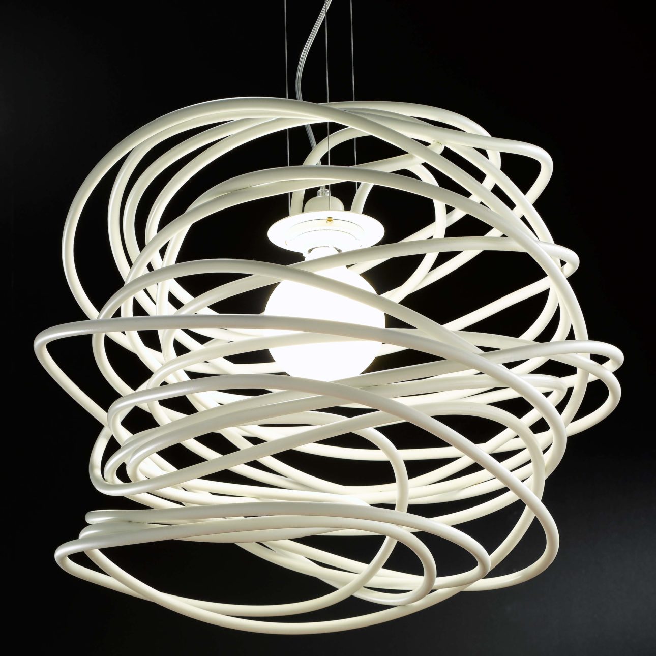 nest-ceiling-lamp-manufacturas-celda-miguel-herranz-white