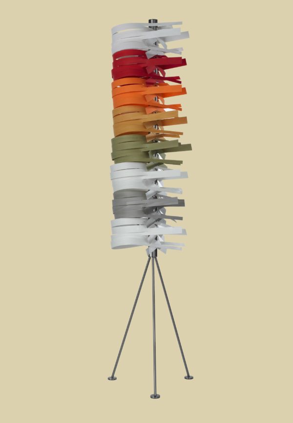 sioux-floor-lamp-lzf-lamps-miguel-herranz-multicolor-beige-wooden