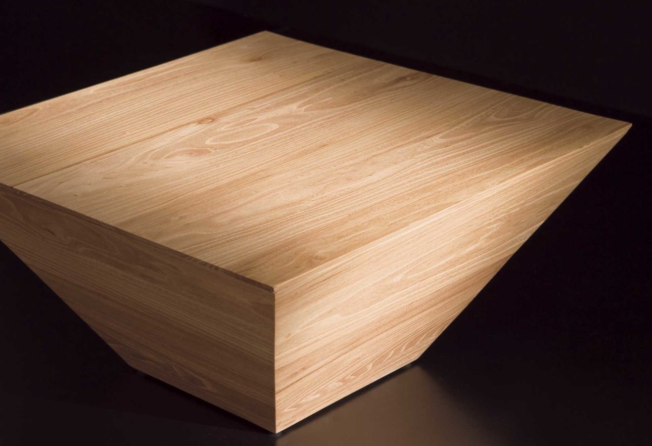tigris-coffee-table-uconcept-miguel-herranz-wooden