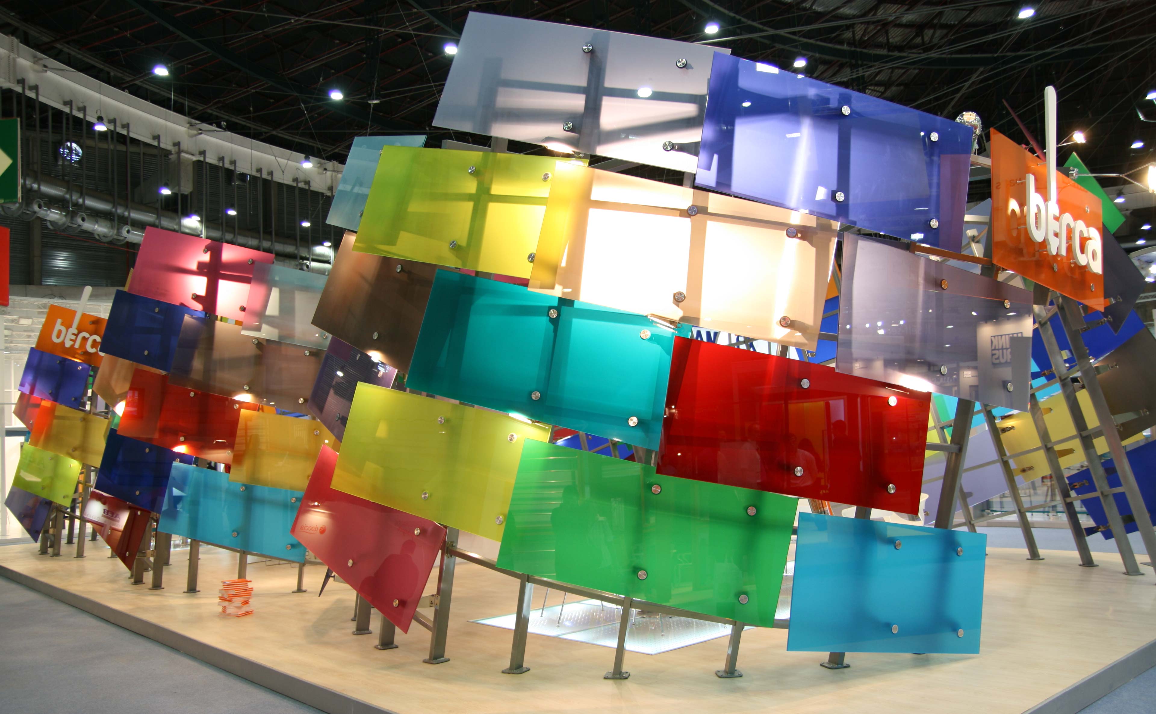 stand-berca-veteco-2008-miguel-herranz-colors