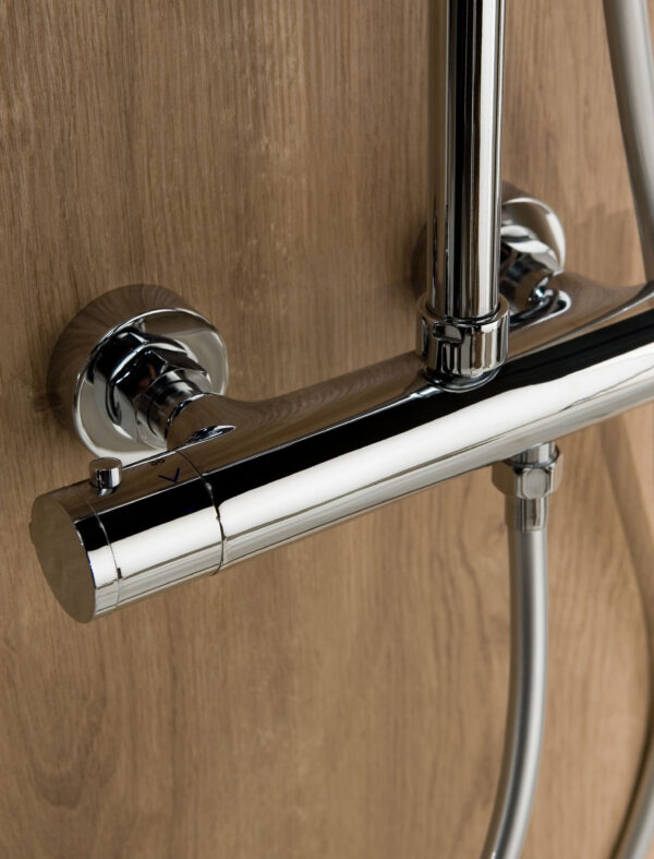 shower-taps-chromed-banos-10-miguel-herranz-creative-direction-tubular