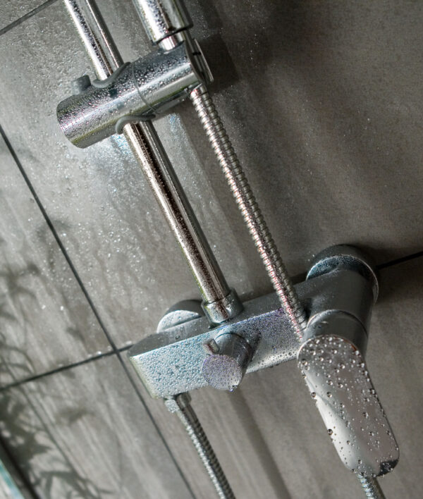 shower-taps-chromed-banos-10-miguel-herranz-creative-direction-wet